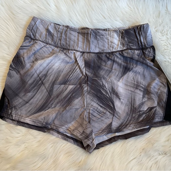 Marika Express Shorts - NWT - Size XL - Black Dusk Texture - Picture 3 of 10